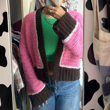 Load image into Gallery viewer, Velma cardi 💗🌸🎀
