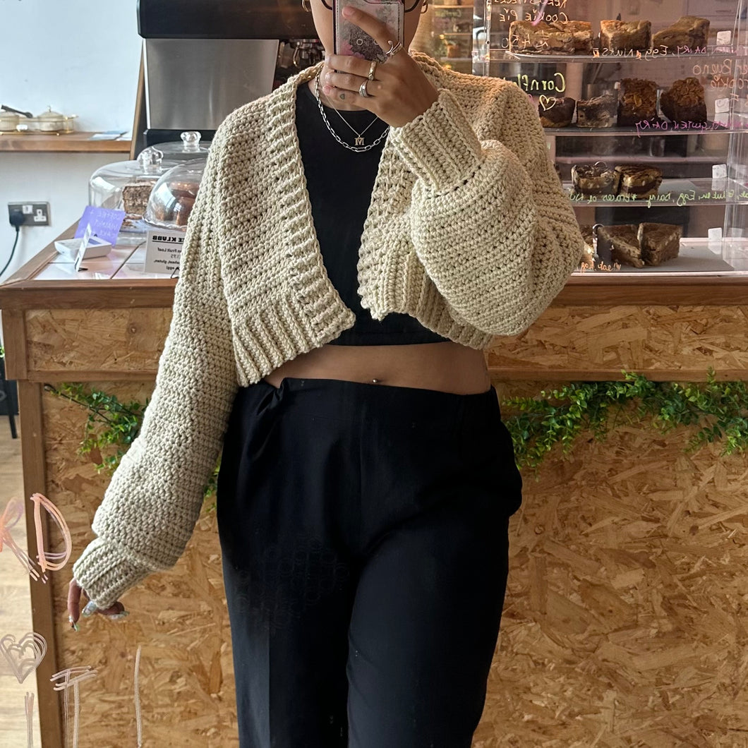 Cropped cardi 🤎🍪🧸